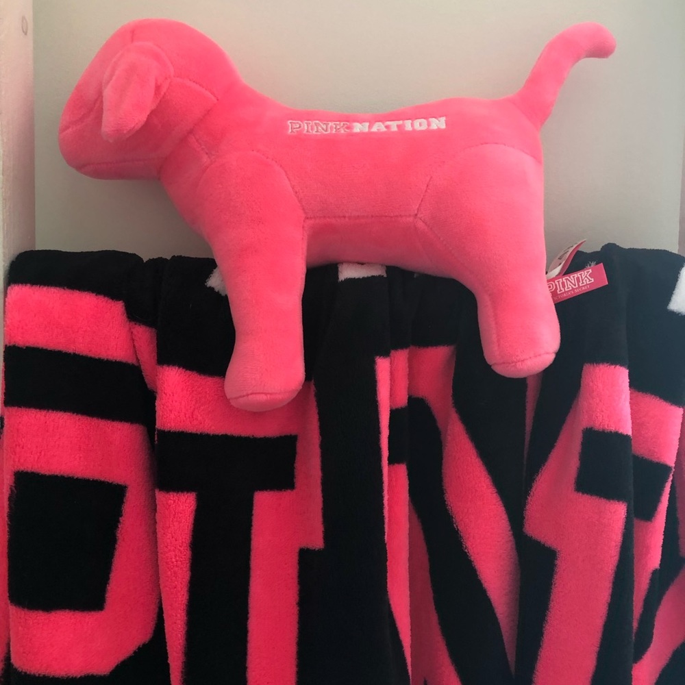 PINK Fleece Blanket & PINK Dog Gift Set